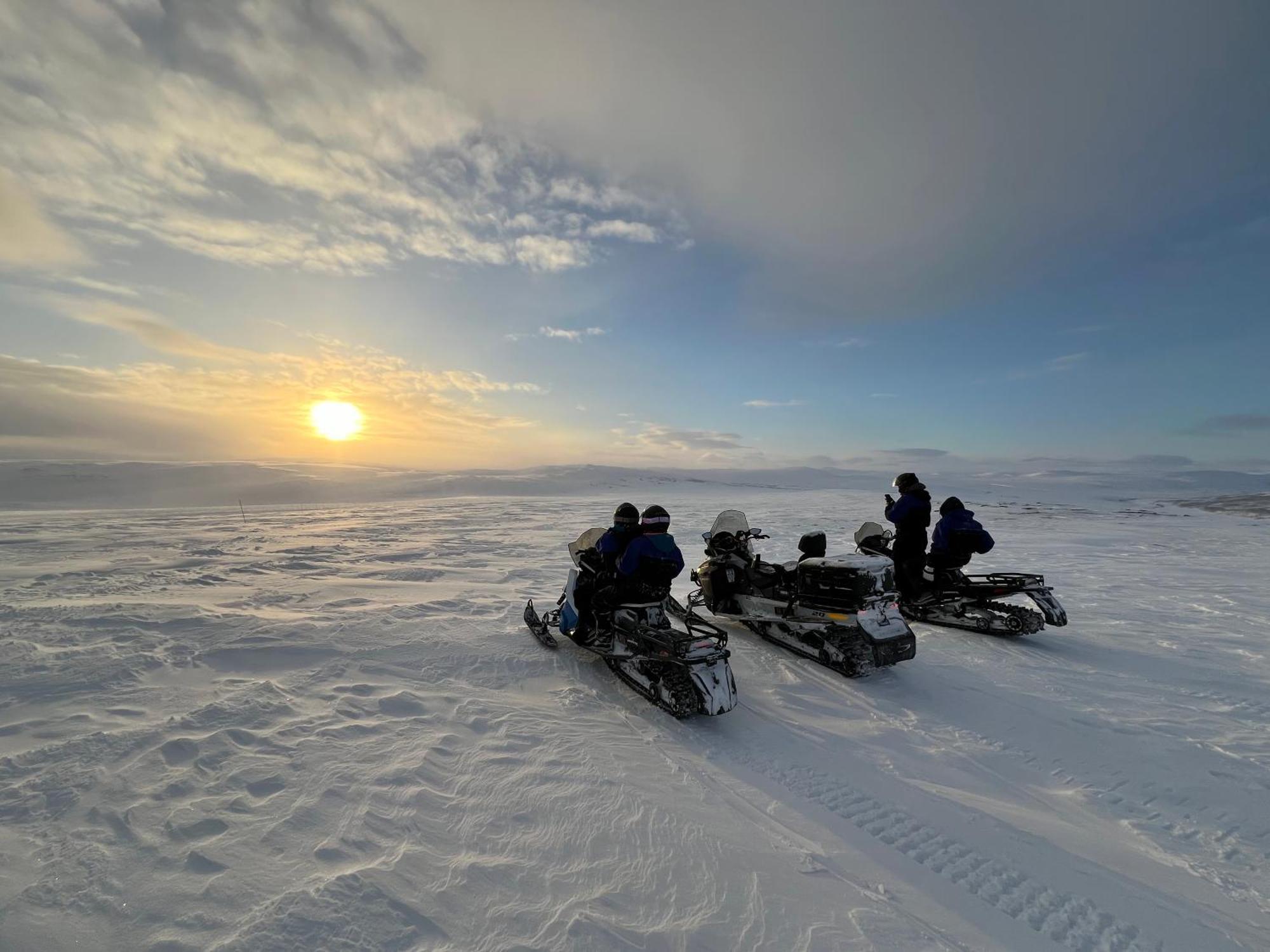Olderfjord Lodge Russenes Экстерьер фото